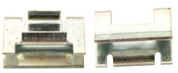 MK1 CHROME LOWER DOOR MOULDING CLIP 13H525