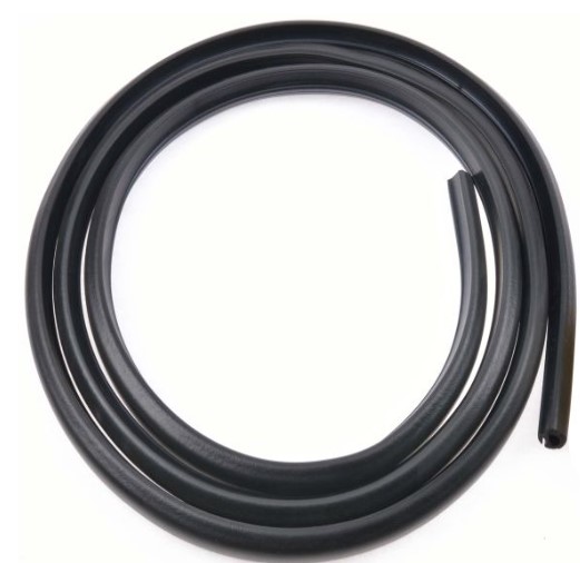 BOOT LID SEAL EARLY TYPE (REQUIRES 26 x 14A6585) 14A6584