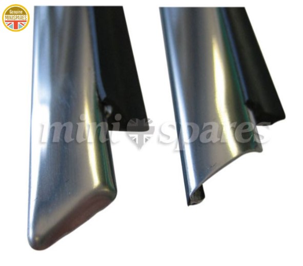 DOOR MOULDING OUTER WITH SEAL LH EARLY MK3 CZH1667